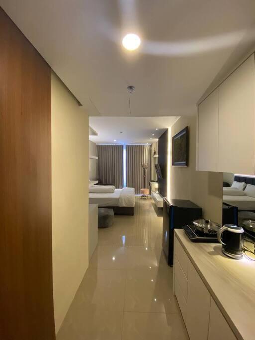 Nagoya Thamrin Apartment High Floor With View Exterior photo