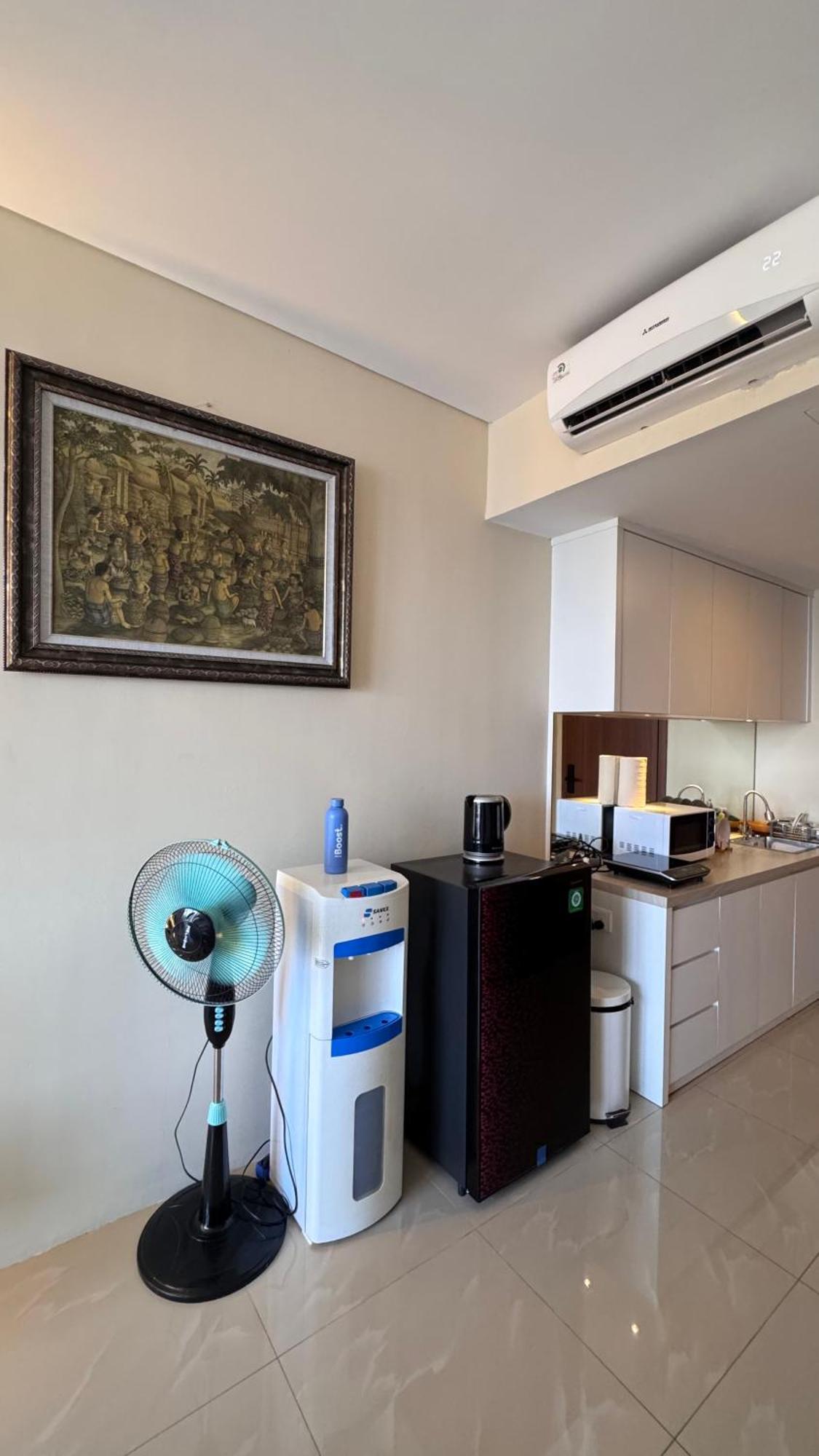 Nagoya Thamrin Apartment High Floor With View Exterior photo